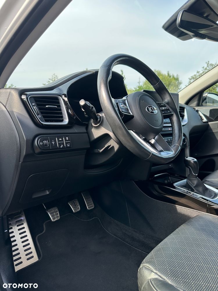 Kia XCeed - 22