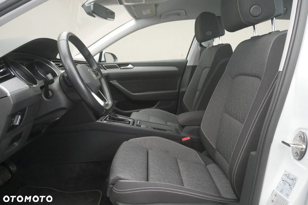 Volkswagen Passat Variant 1.5 TSI EVO Business DSG - 12
