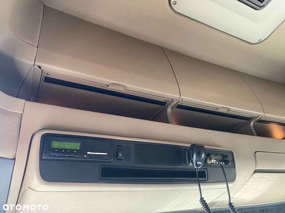 Scania R 410 Low deck mega - 11