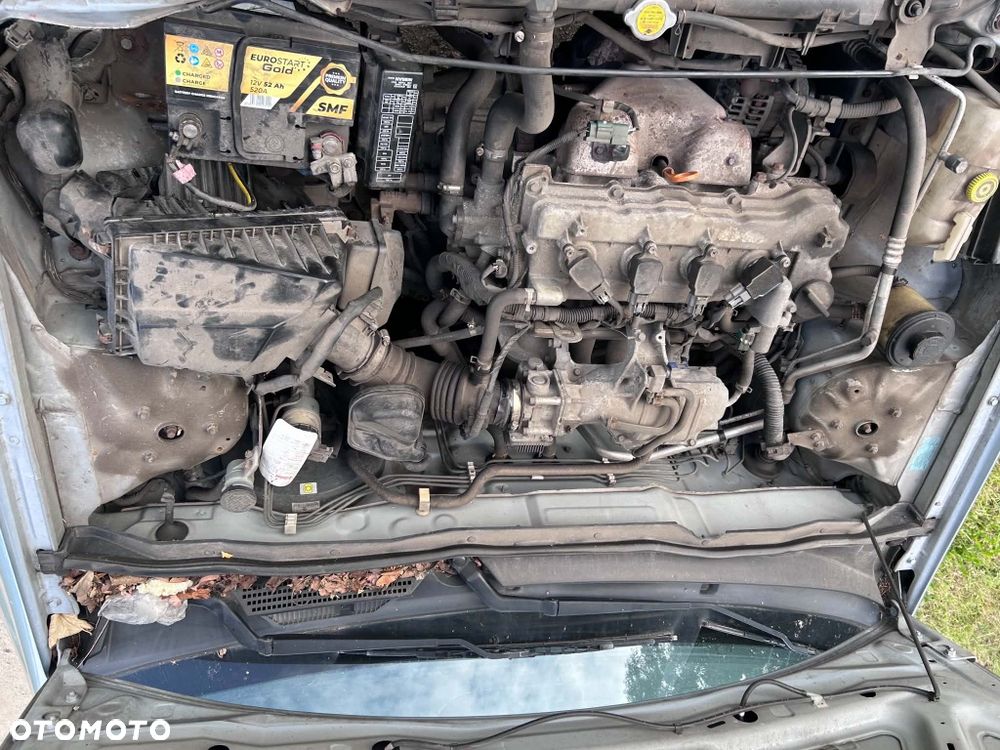 Nissan Almera - 3