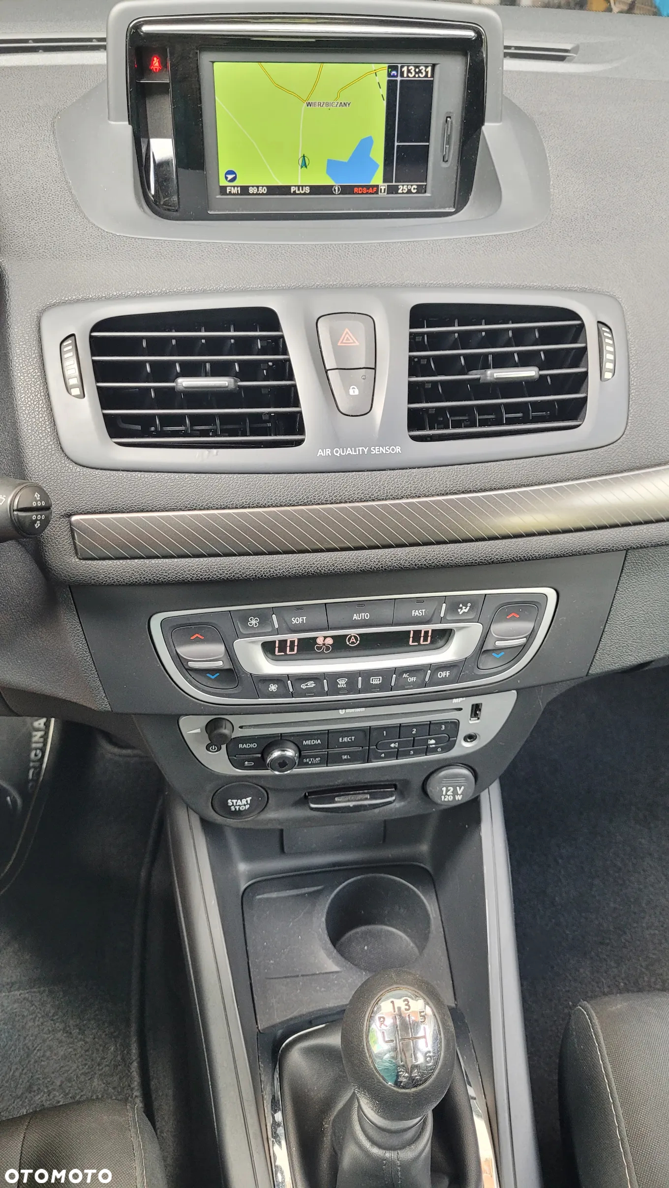 Renault Megane Grandtour ENERGY TCe 115 Start & Stop Bose Edition - 11