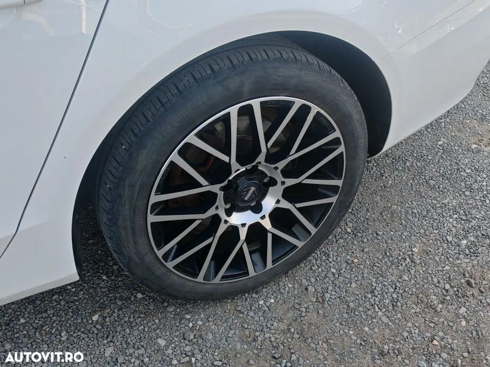 Audi A4 2.0 TDI DPF multitronic Ambiente - 25