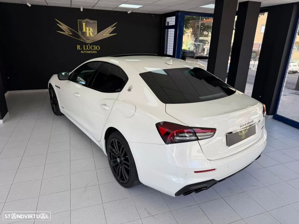 Maserati Ghibli GT Hybrid - 21