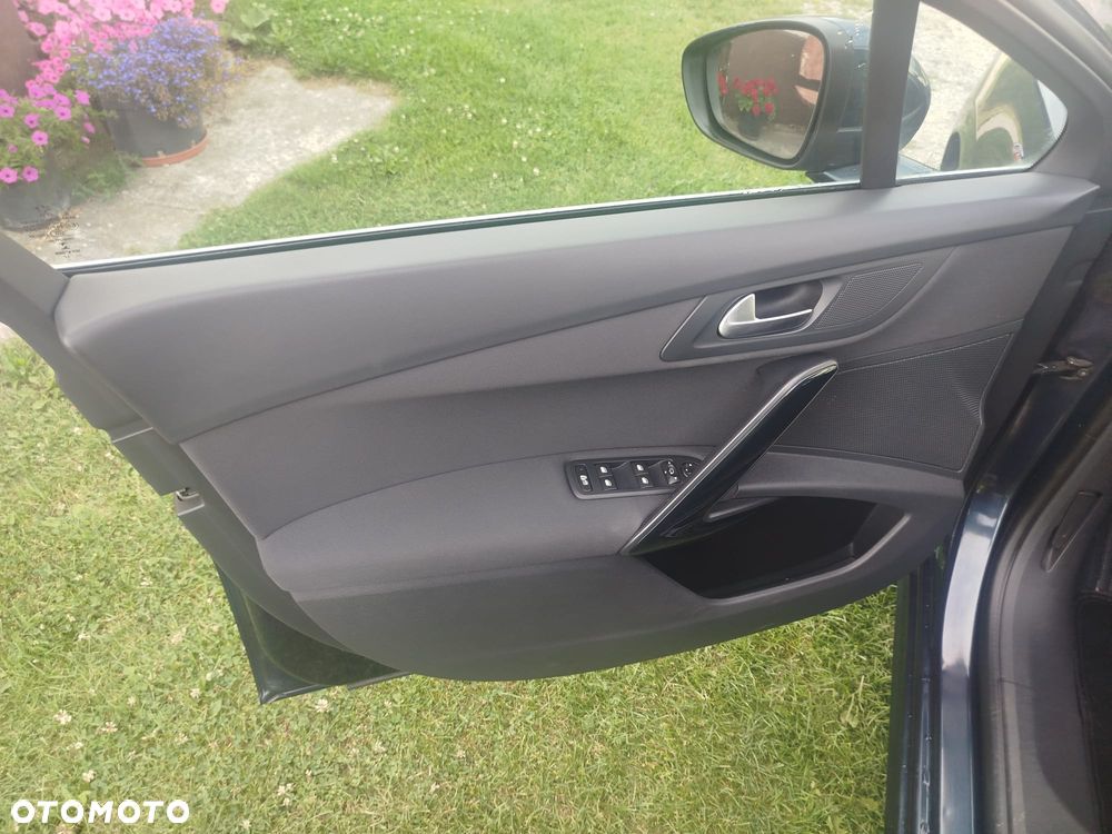 Peugeot 508 BlueHDi 150 Stop&Start Allure - 23