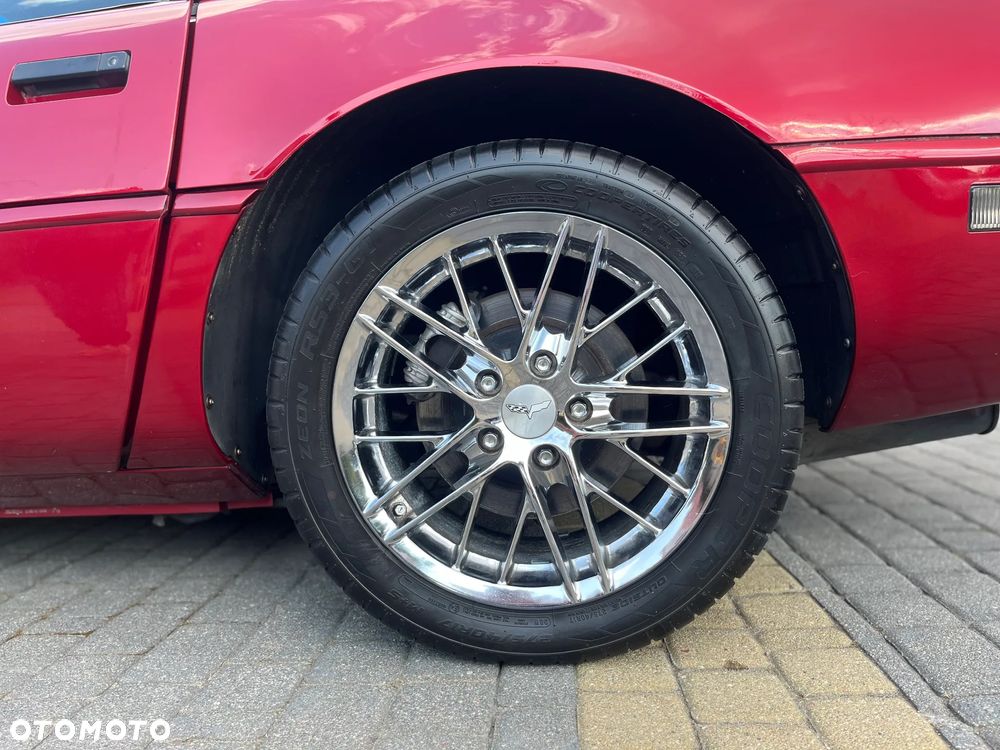 Chevrolet Corvette Convertible 5.7 - 17