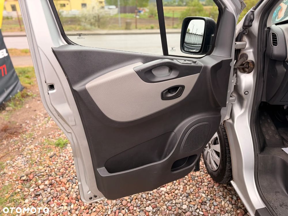 Renault Trafic - 13