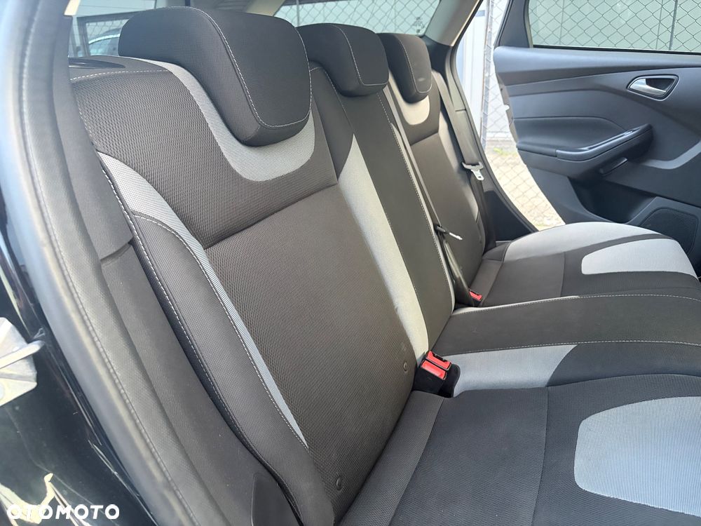 Ford Focus 1.6 EcoBoost Trend - 15