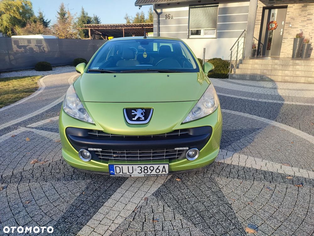 Peugeot 207 CC - 2