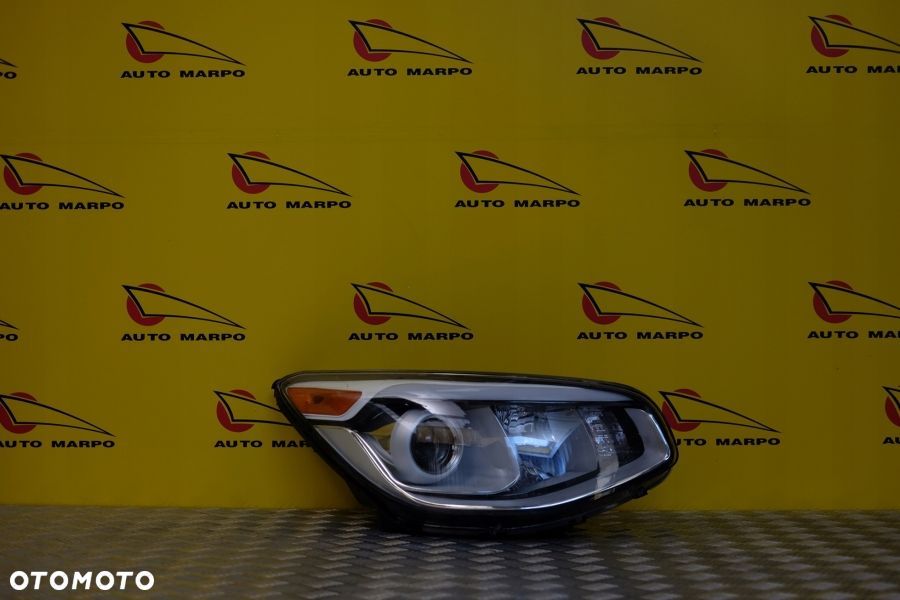KIA SOUL II 2014- REFLEKTOR LAMPA PRZÓD PRAWA USA - 2