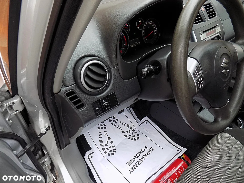 Suzuki SX4 1.6 VVT 4x2 Comfort - 10