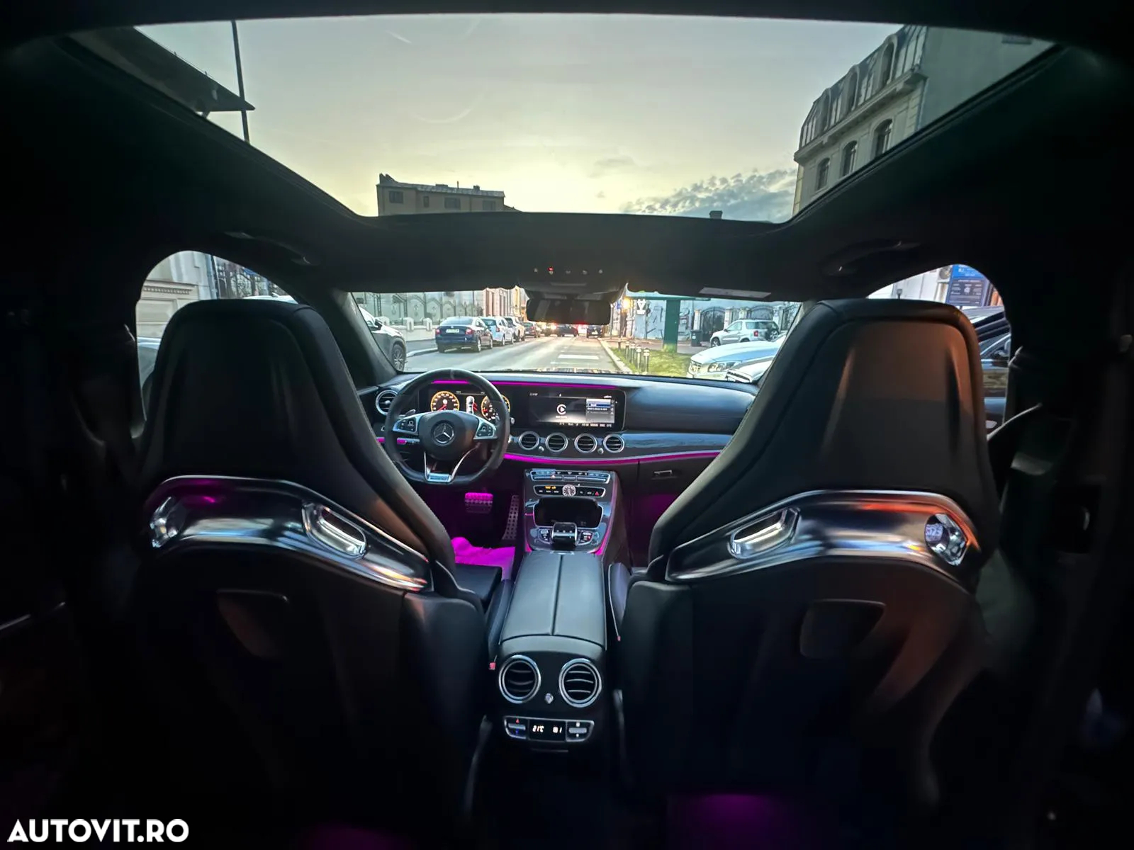 Mercedes-Benz E 63 AMG S 4MATIC Aut. - 32