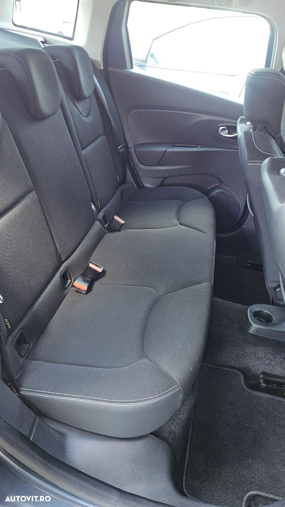 Renault Clio - 6