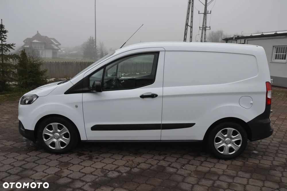 Ford TRANSIT COURIER - 2