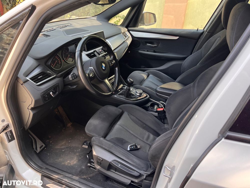 BMW Seria 2 220d M Sport - 13