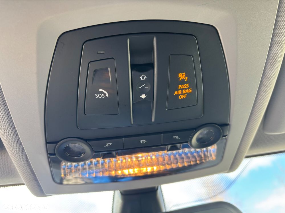 BMW Seria 5 528i - 16