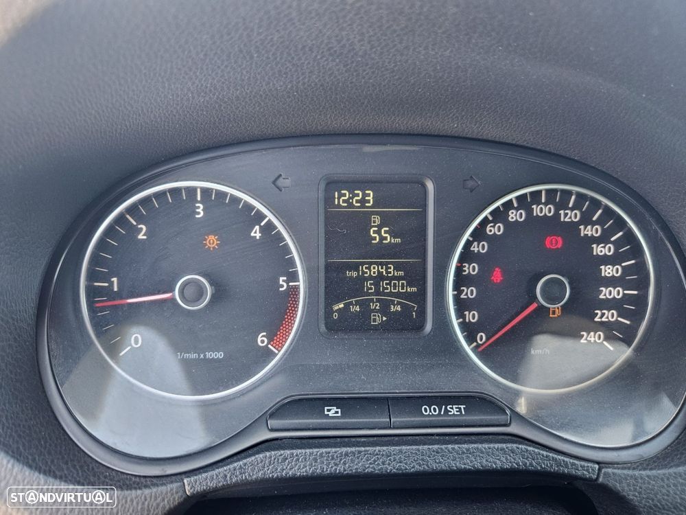 VW Polo 1.6 TDI Confortline BlueMotion - 28