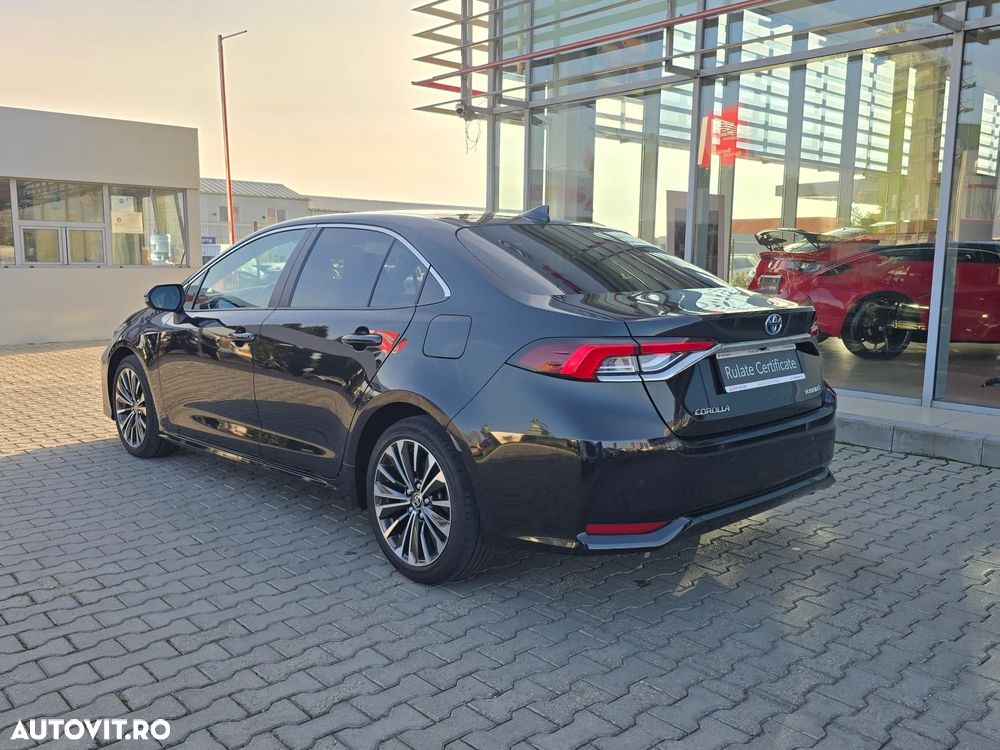 Toyota Corolla - 5