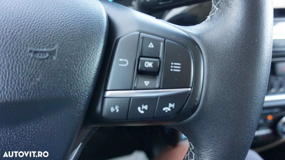 Ford Fiesta 1.0 EcoBoost Start-Stop ST-LINE - 22