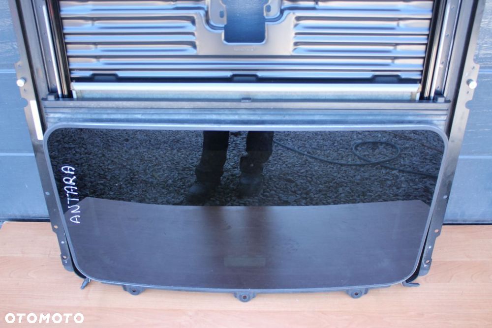 SZYBERDACH ELEKTRYCZNY SILNICZEK OPEL ANTARA - 3
