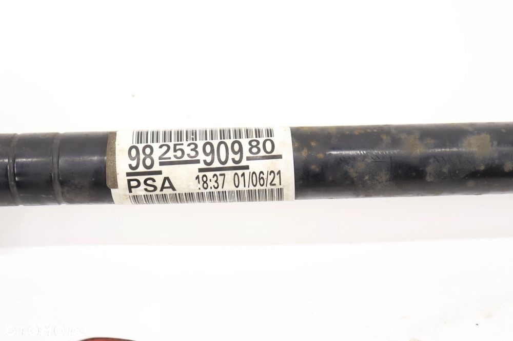 Opel Corsa F półoś przód prawa 9825390980 - 2