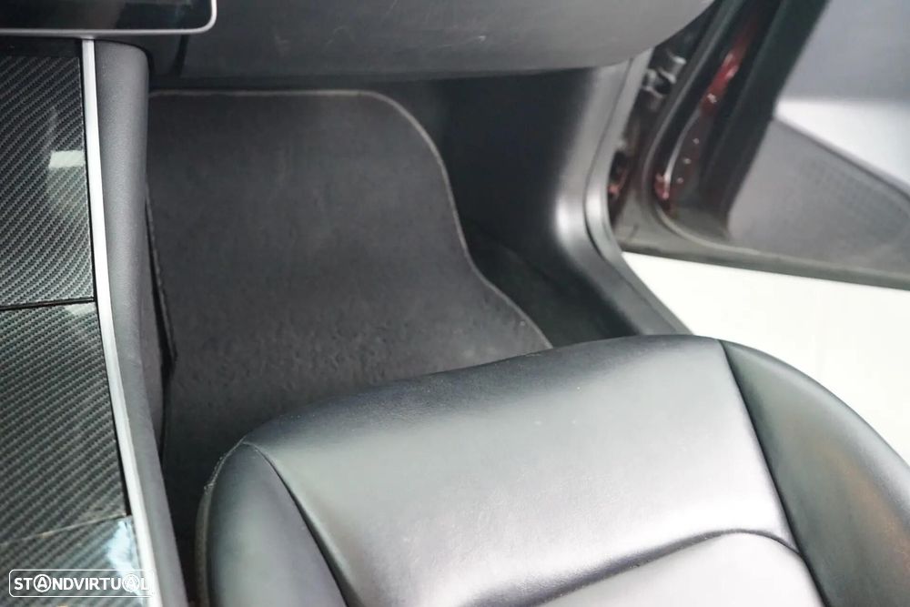 Tesla Model 3 Long Range AWD Dual Motor - 36
