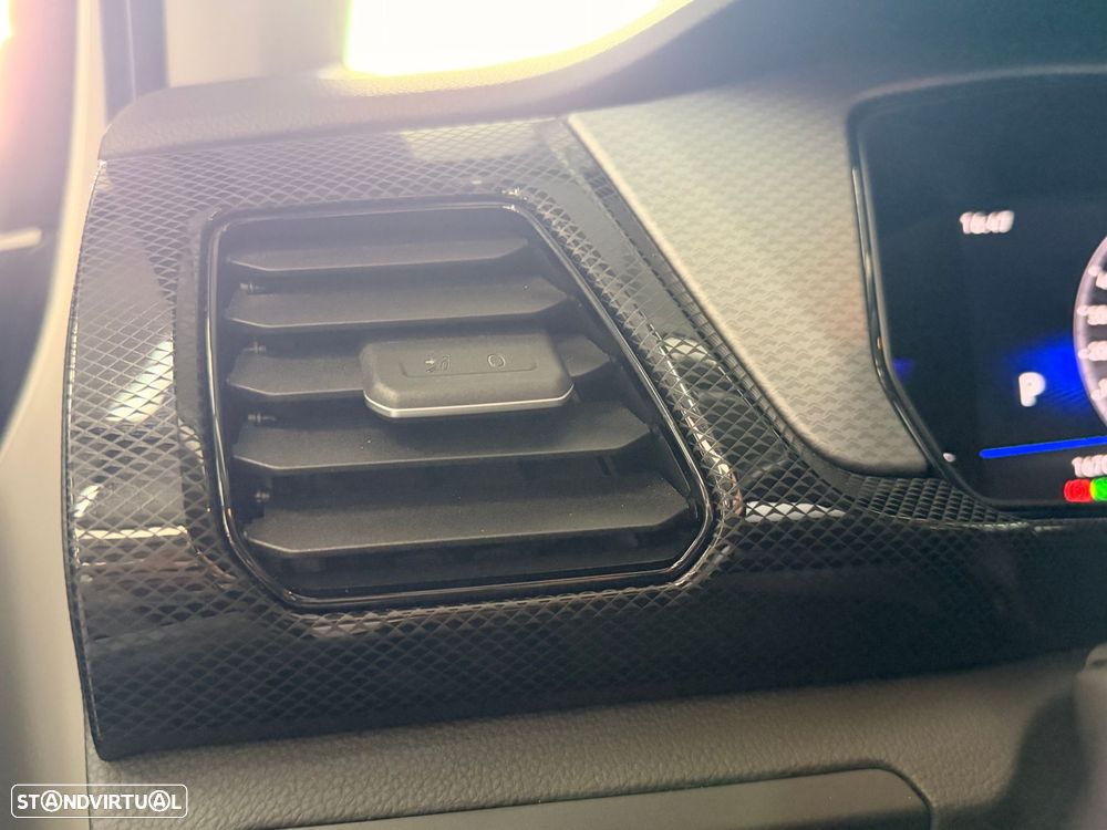 VW T-Cross 1.0 TSI Life DSG - 24