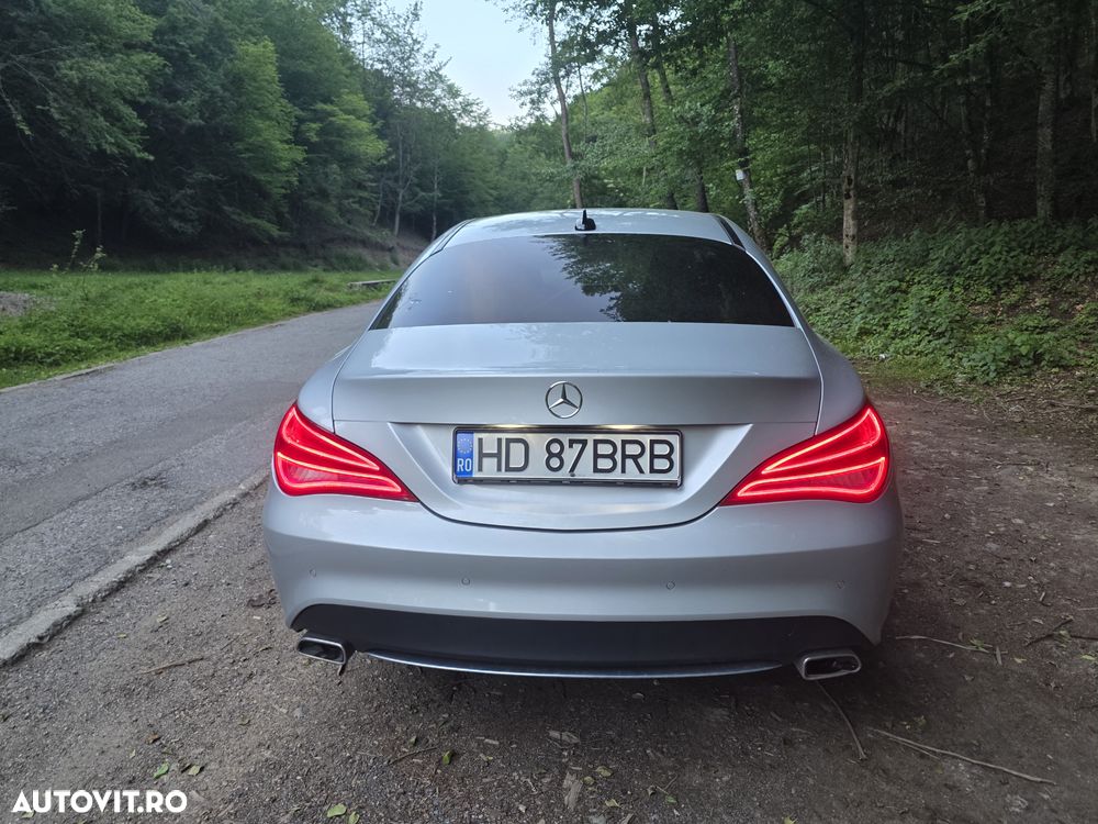 Mercedes-Benz CLA 220 d Aut. - 10