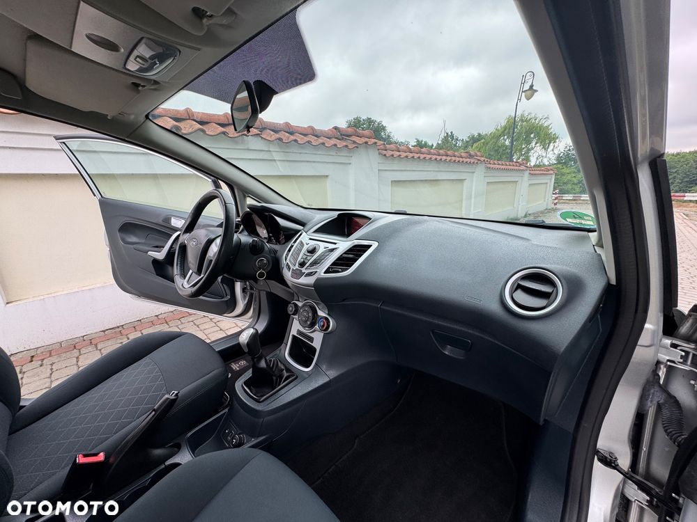 Ford Fiesta - 20