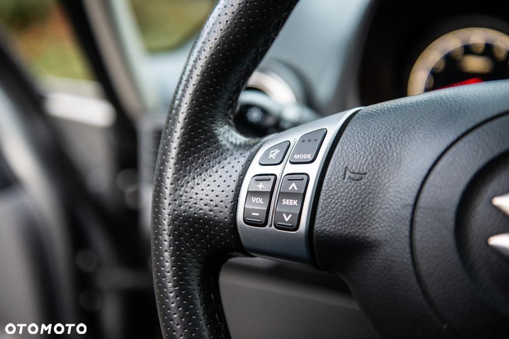 Suzuki SX4 1.6 VVT 4x4 Comfort - 32