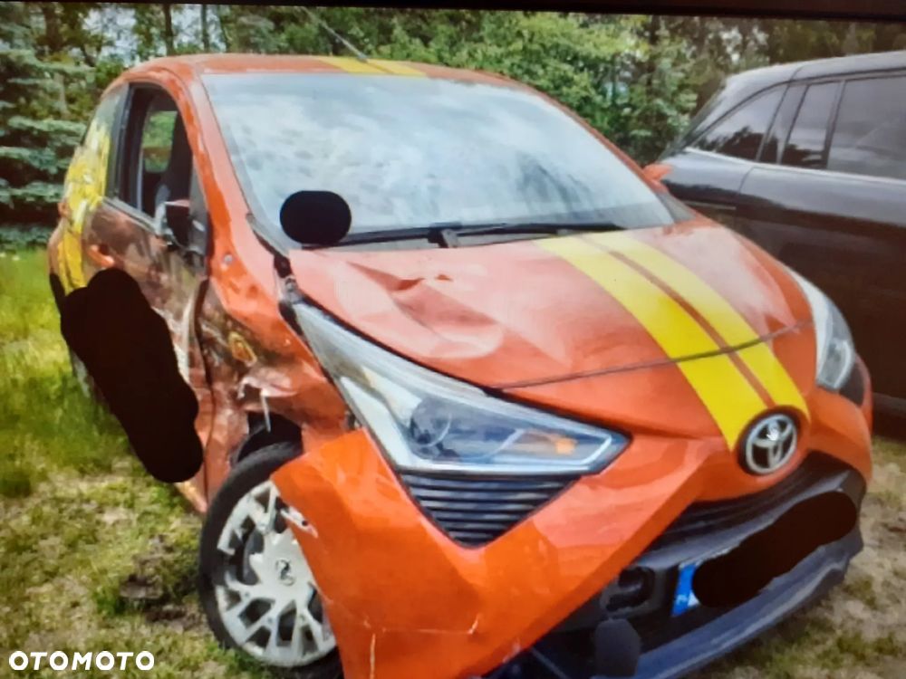 Toyota Aygo 1.0 VVT-i JBL Edition - 1