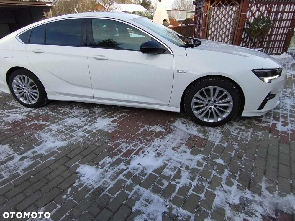 Opel Insignia 2.0 CDTI Elegance S&S - 13