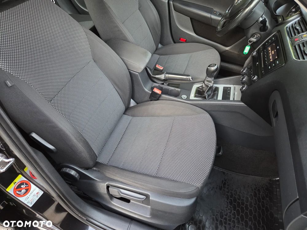 Skoda Octavia 1.4 TSI Ambition - 11