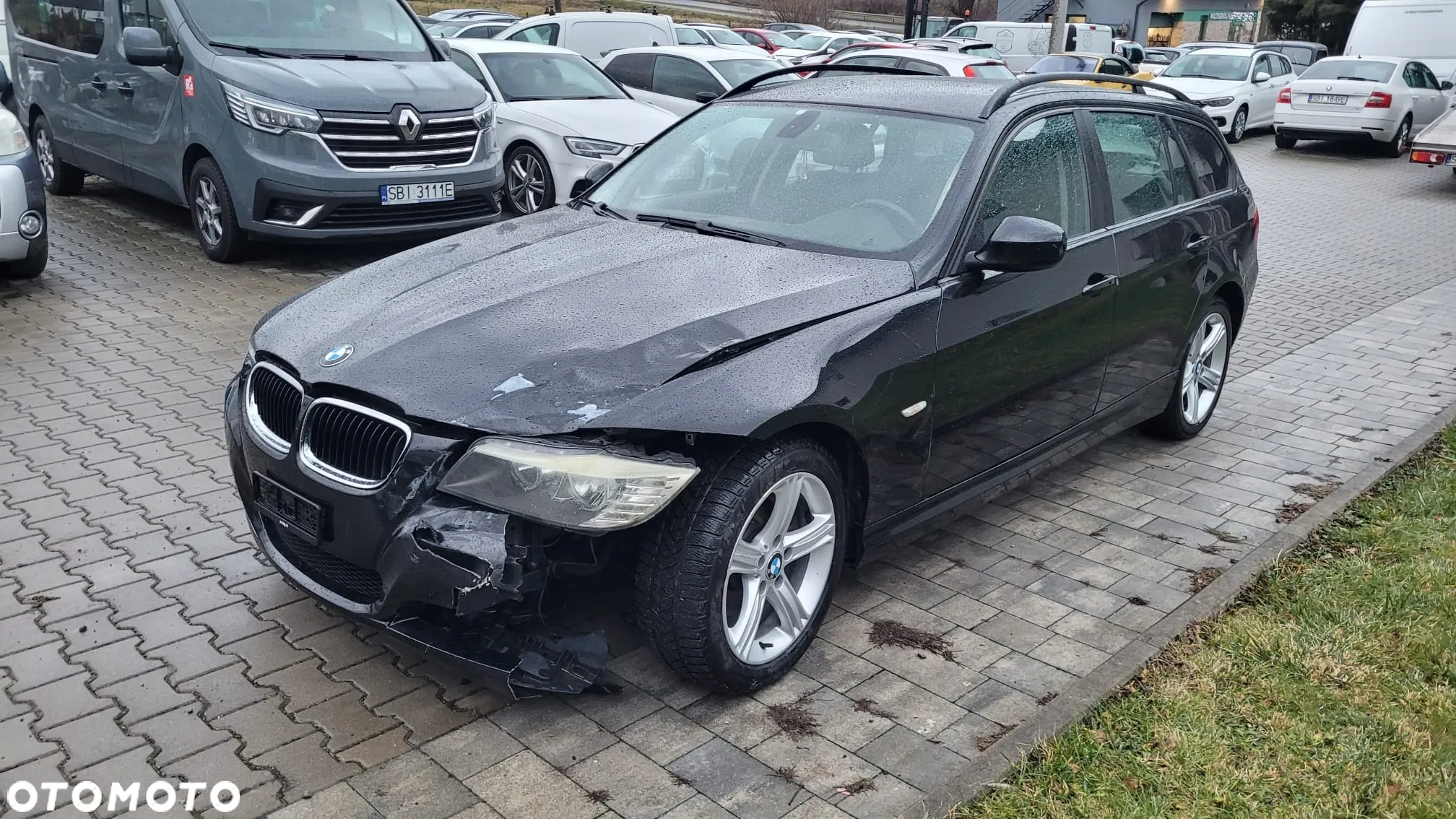 BMW Seria 3 320d xDrive DPF Touring - 4