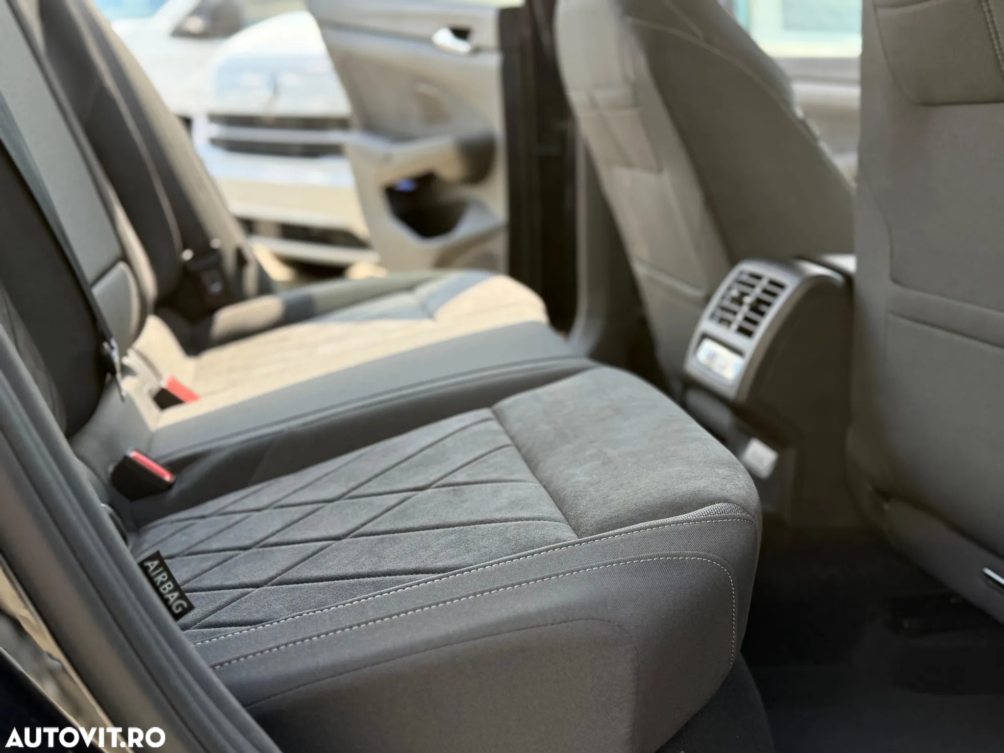 Volkswagen Golf 2.0 TDI DSG Style - 32