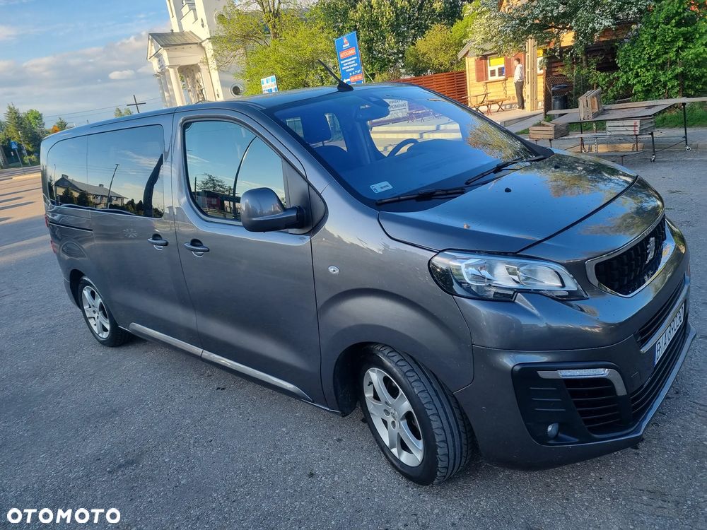 Peugeot Traveller - 2