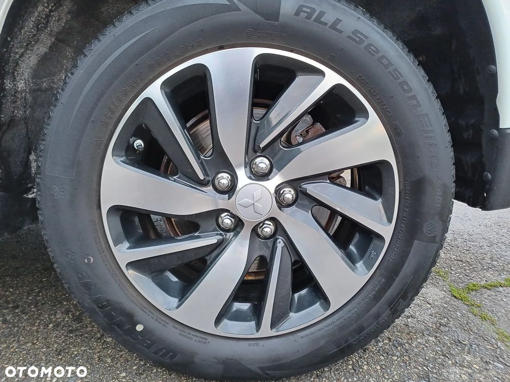 Mitsubishi ASX 1.6 2WD Plus - 27