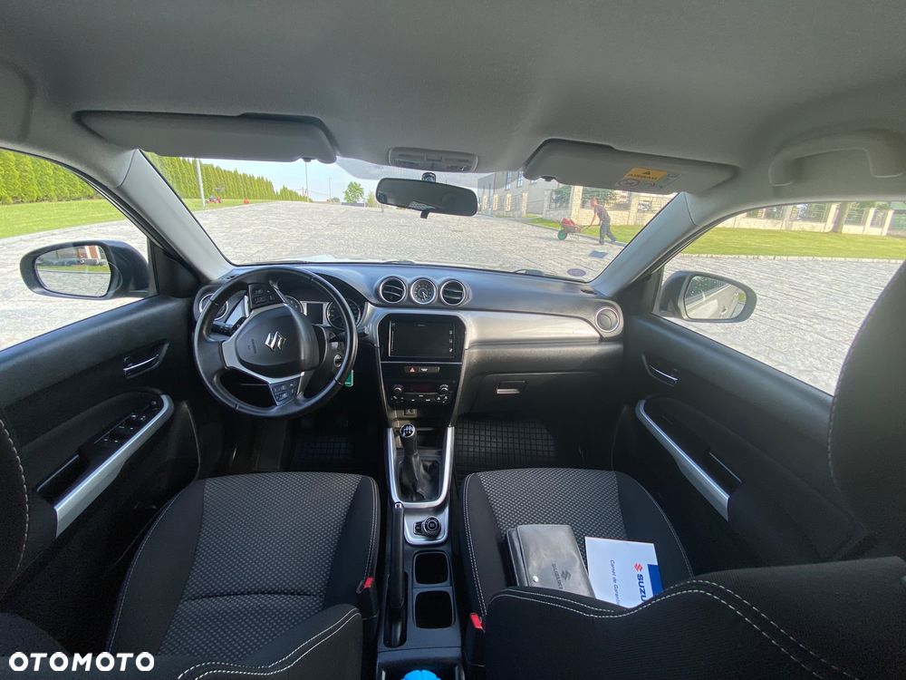 Suzuki Vitara 1.6 Premium 4WD - 17