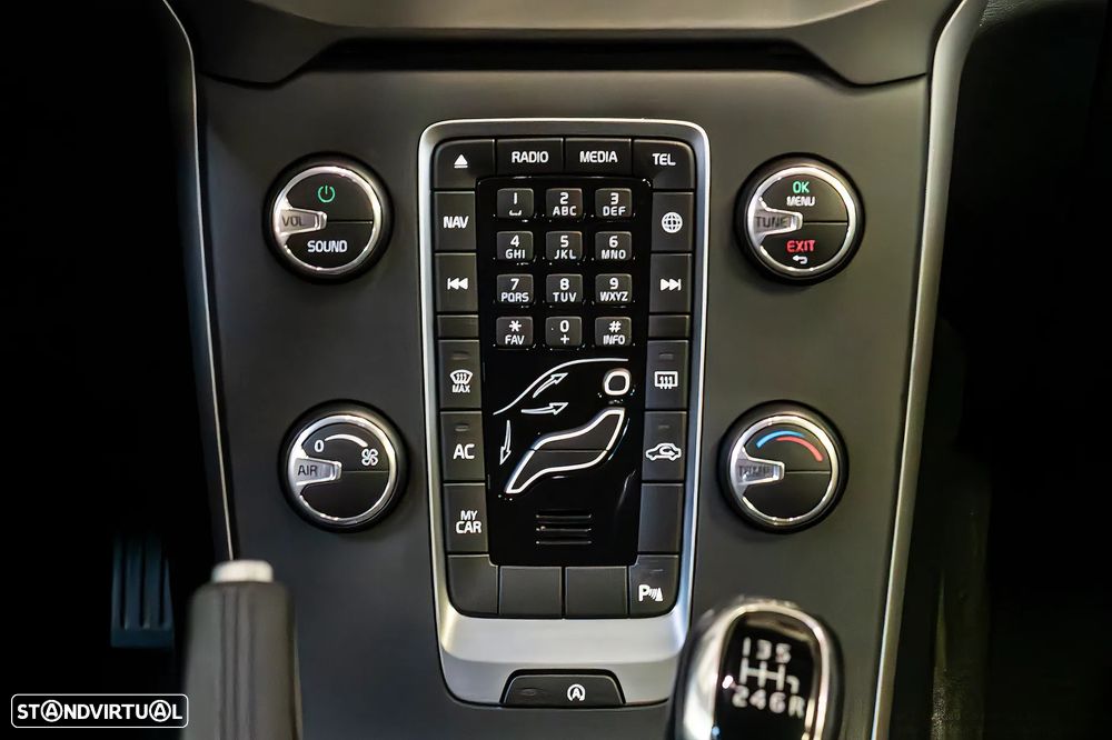 Volvo V40 2.0 D3 Kinetic - 20
