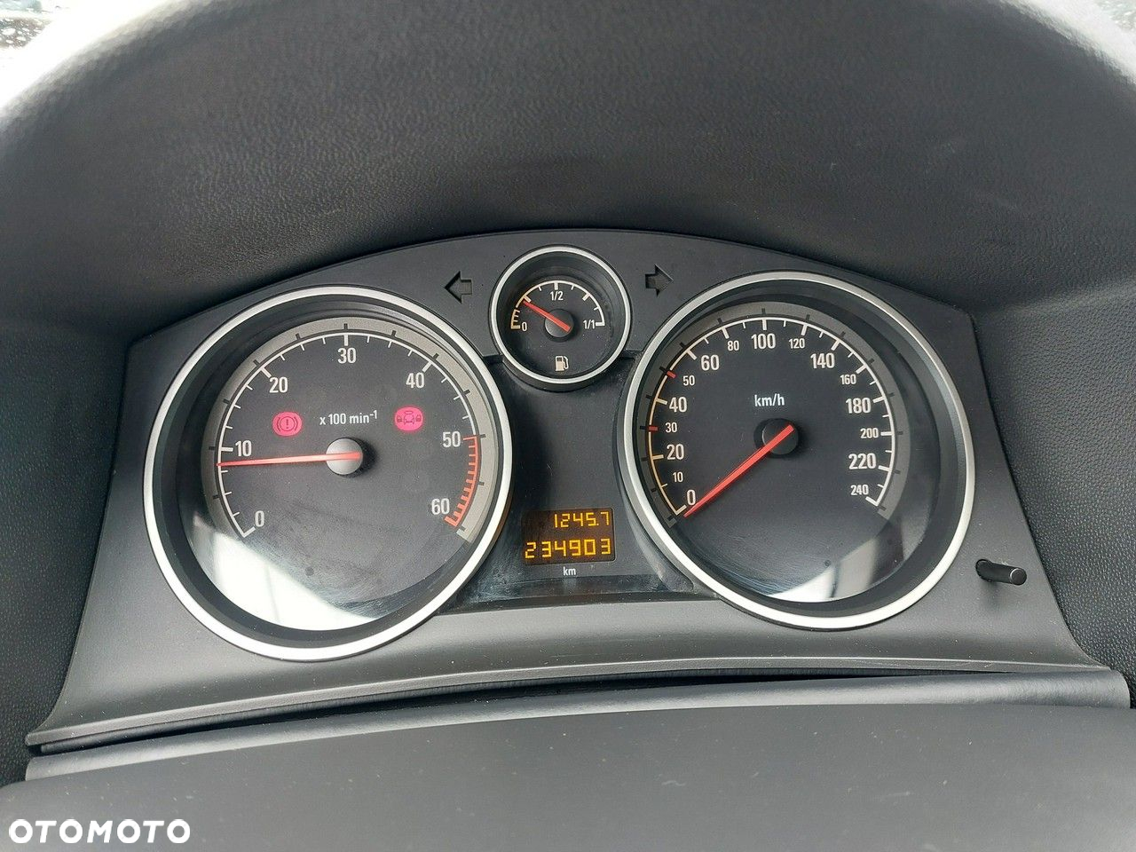 Opel Astra - 16