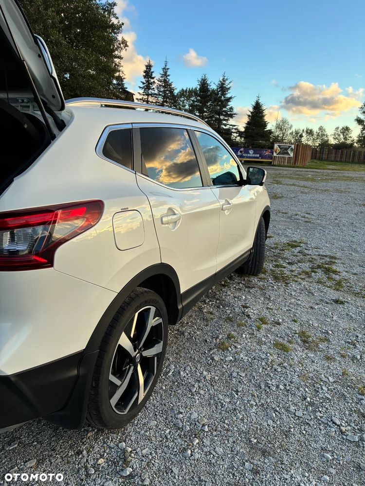 Nissan Qashqai 1.2 DIG-T TEKNA+ - 23