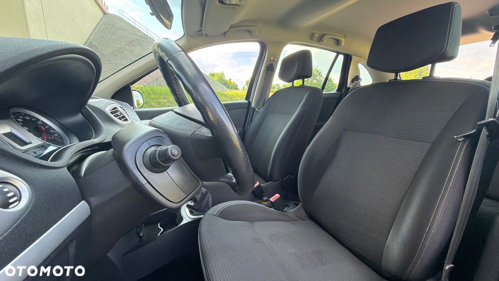 Renault Clio TCe 100 Dynamique - 17