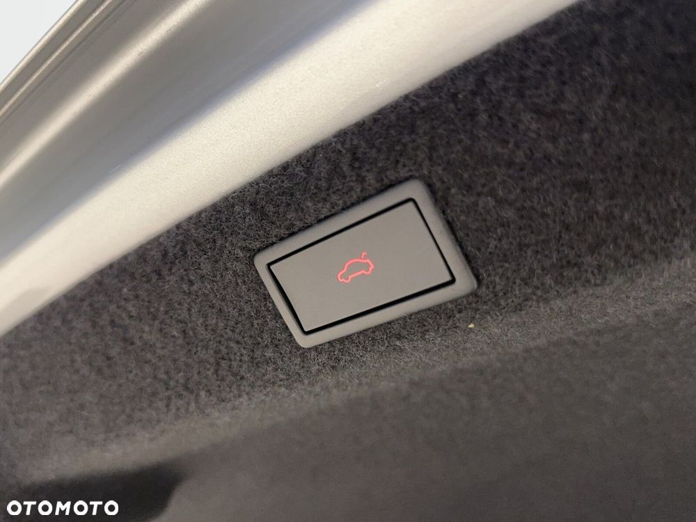 Skoda Octavia 2.0 TDI Selection DSG - 34