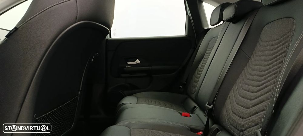 Mercedes-Benz B 250 e - 30