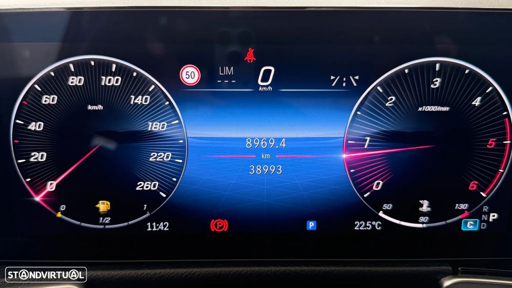 Mercedes-Benz GLB 180 d AMG Line - 17