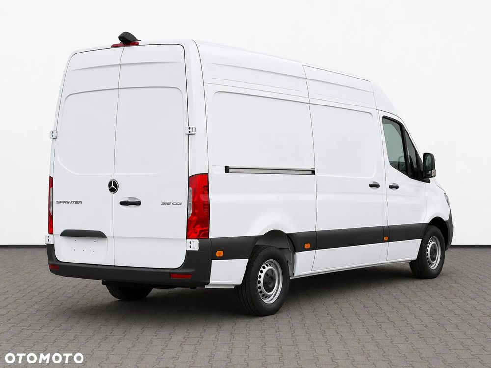 Mercedes-Benz Sprinter - 3