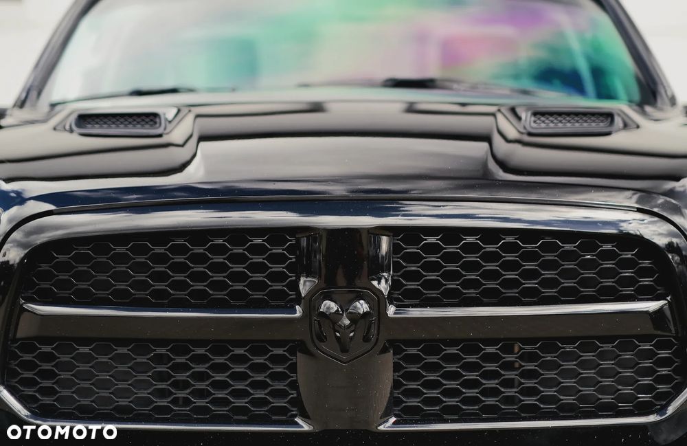 Dodge RAM - 6