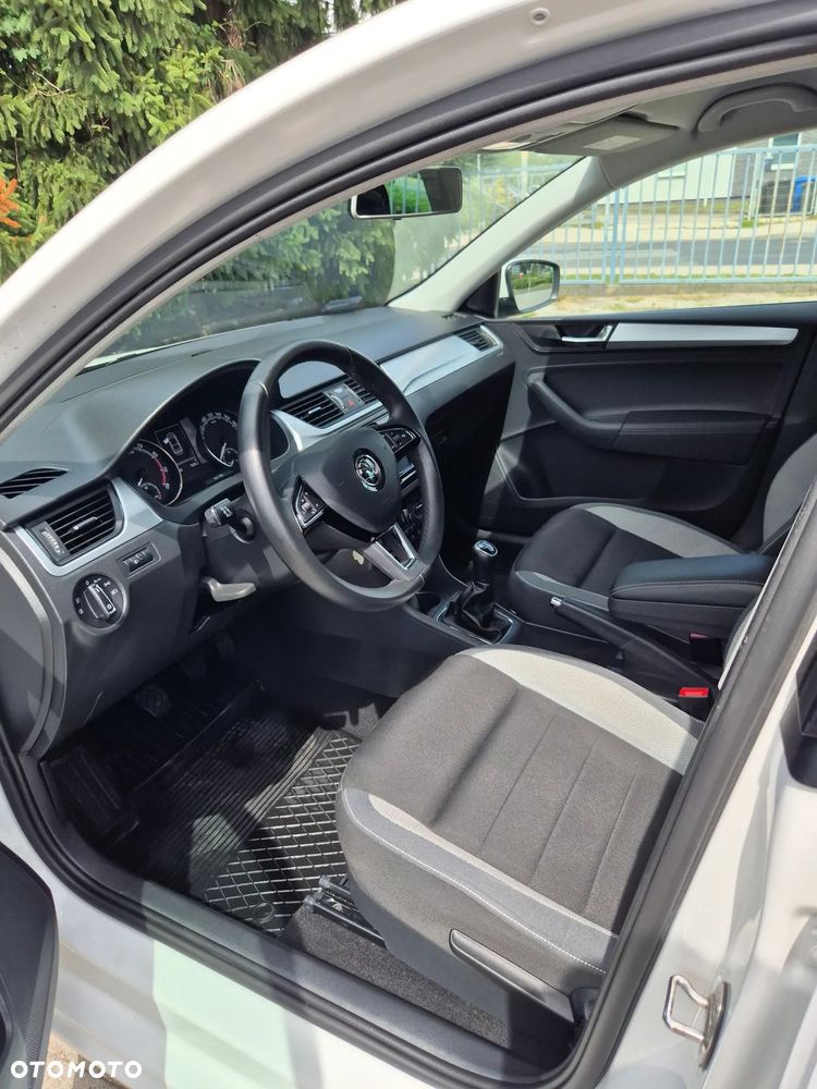 Skoda RAPID 1.0 TSI Ambition - 11
