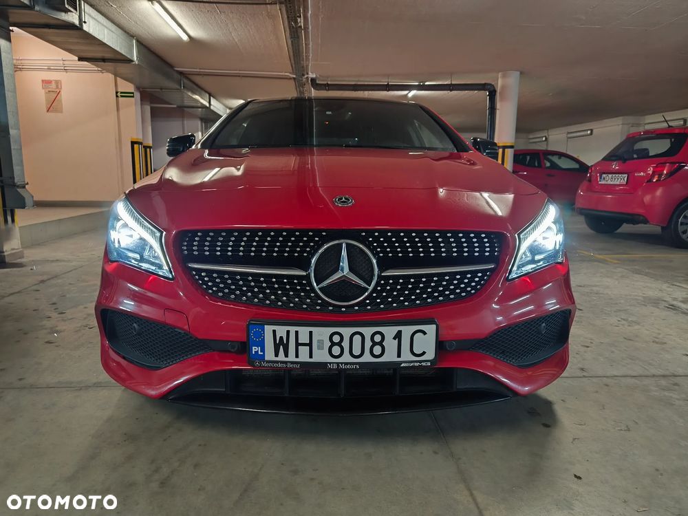 Mercedes-Benz CLA 180 7G-DCT AMG Line - 25