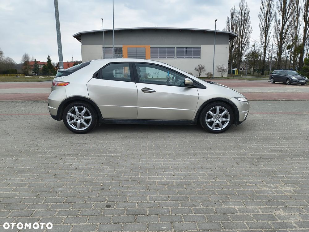 Honda Civic 1.8 Sport - 13