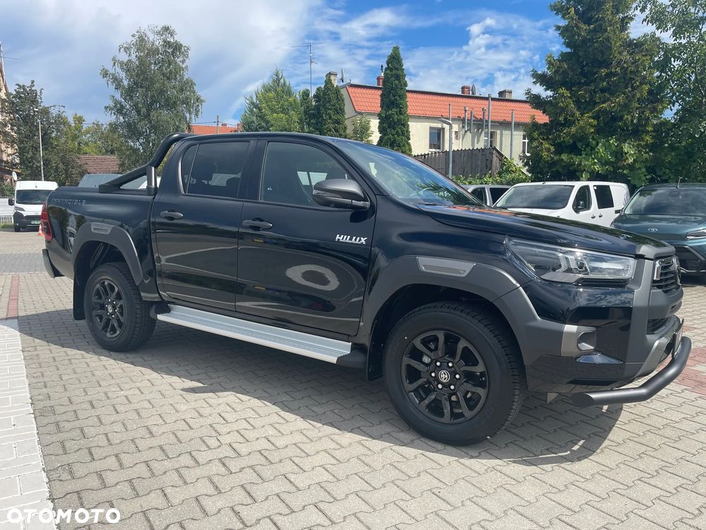 Toyota Hilux 2.8 D-4D Double Cab Invincible 4x4 - 9